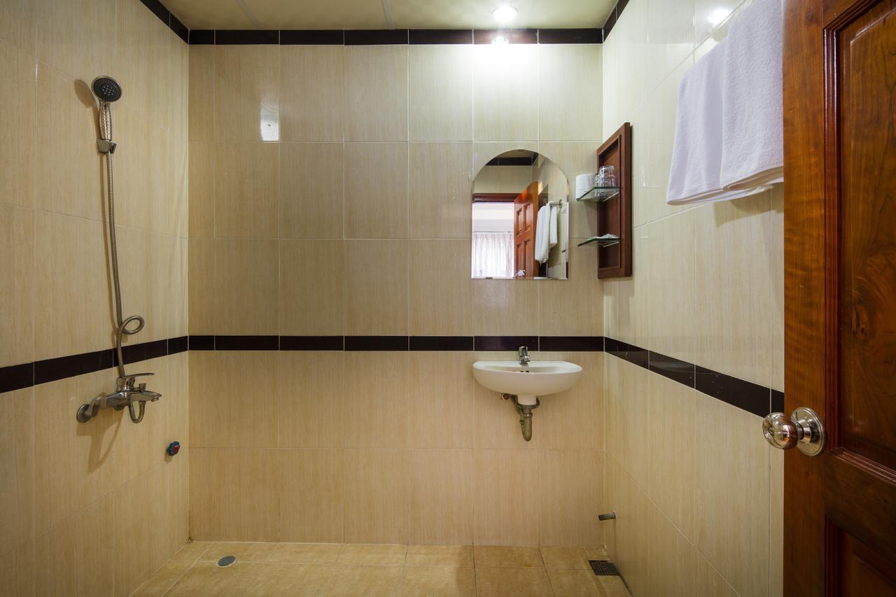 Pearl Beach Hotel Nha Trang Buitenkant foto